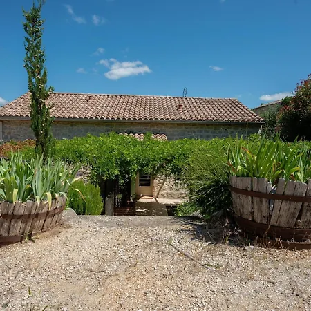 Holiday home Pretty In With Swimming Pool *